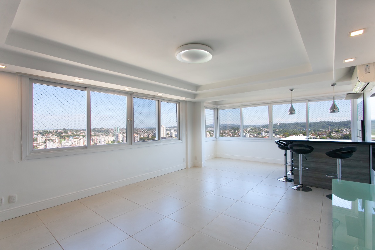 Apartamento Mobiliado à venda no Centro: 