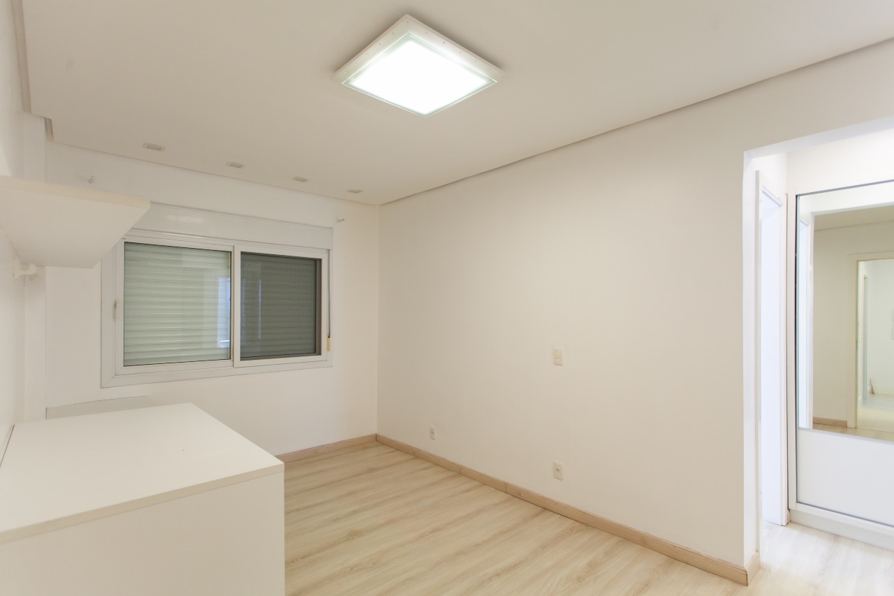 Apartamento Mobiliado à venda no Centro: 