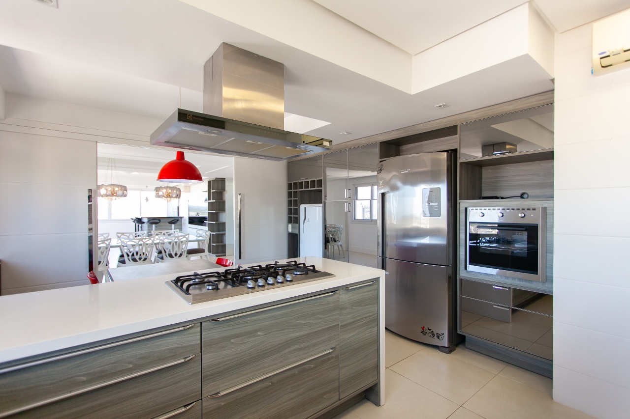 Apartamento Mobiliado à venda no Centro: 