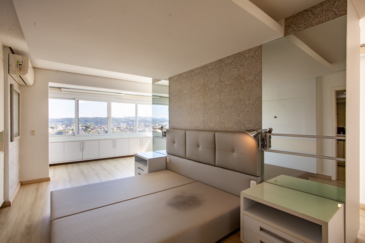 Apartamento Mobiliado à venda no Centro: 