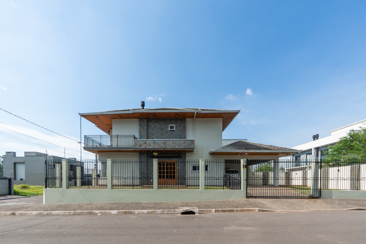 Casa à venda no Canudos: 