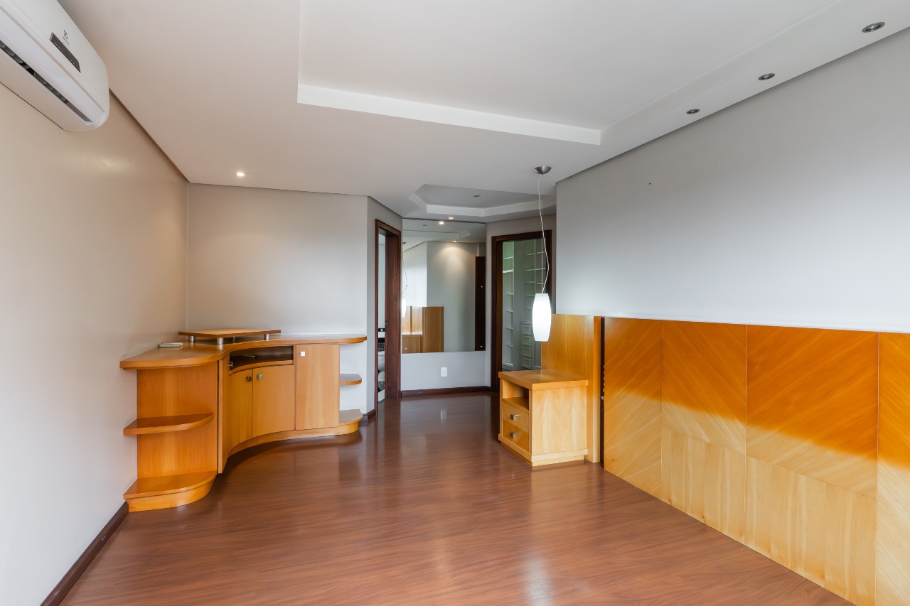 Apartamento Mobiliado à venda no Centro: 