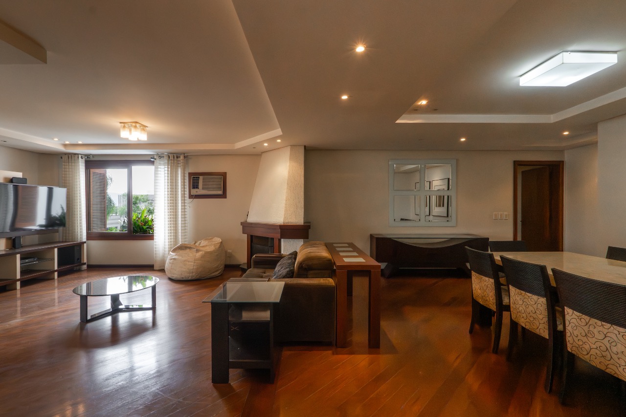 Apartamento Mobiliado à venda no Centro: 