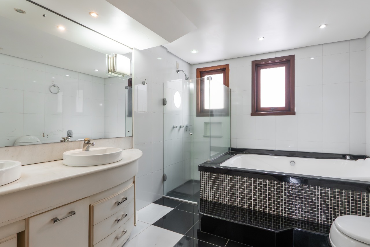 Apartamento Mobiliado à venda no Centro: 