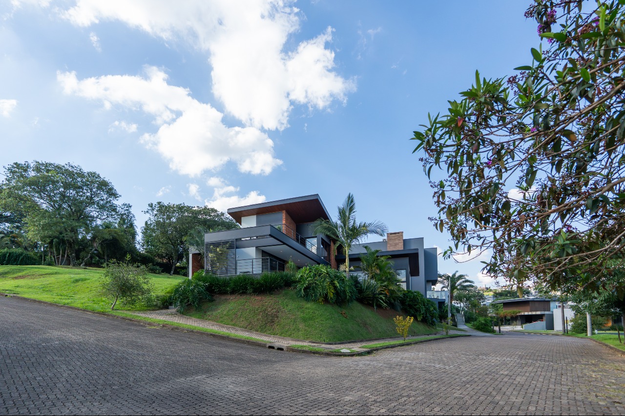 Casa em Condomínio à venda no Encosta do Sol: 
