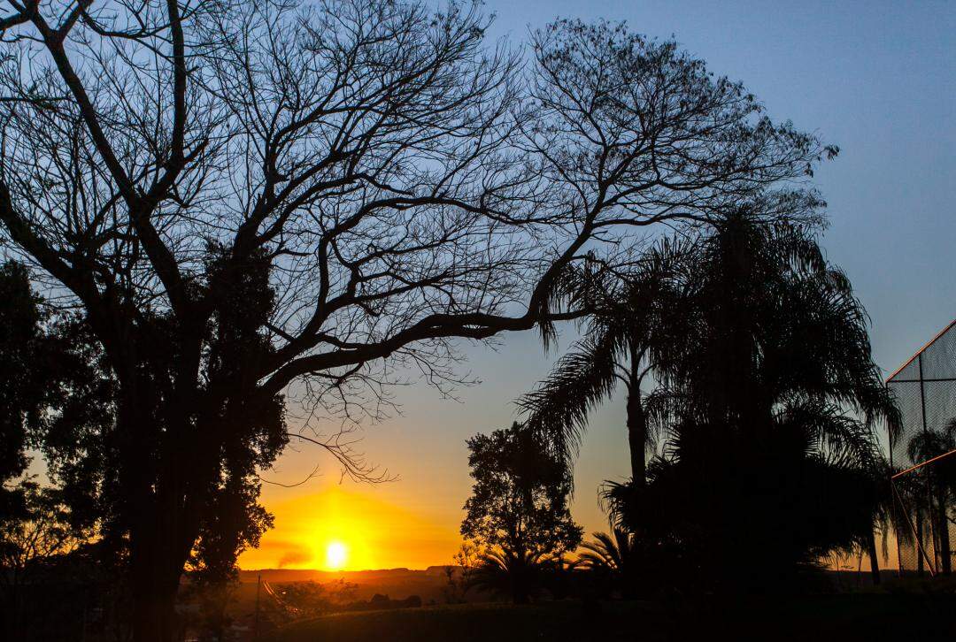 Terreno em Condomínio à venda no Encosta do Sol: 