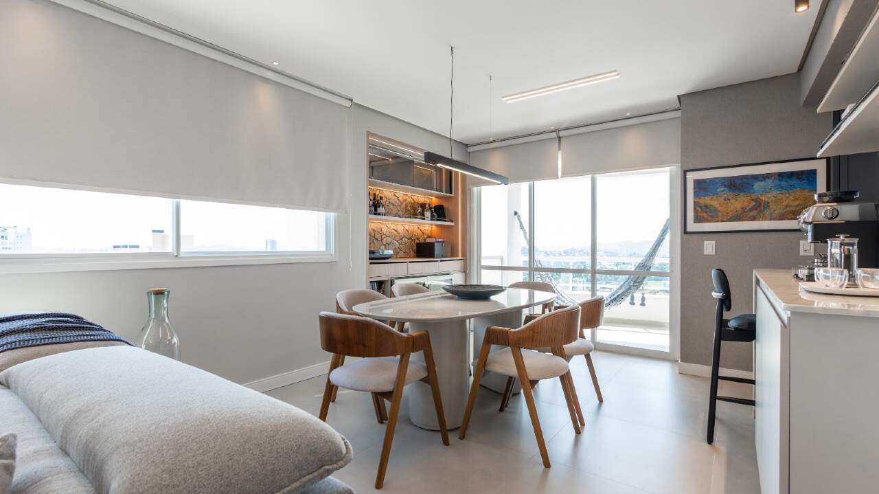Apartamento Mobiliado à venda no Centro: 