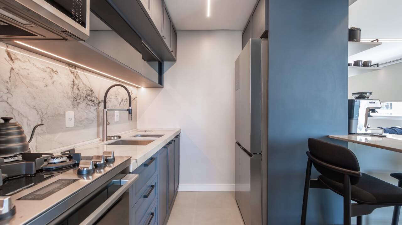 Apartamento Mobiliado à venda no Centro: 