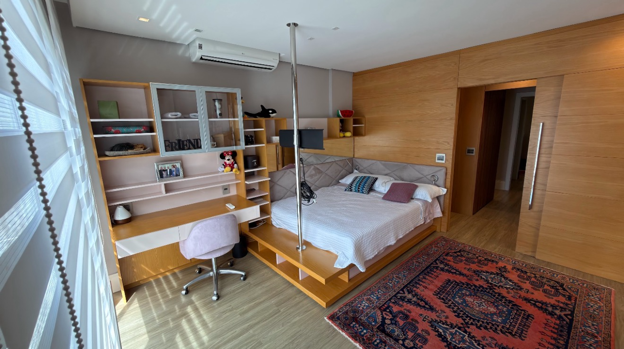Casa em Condomínio à venda no Canudos: 