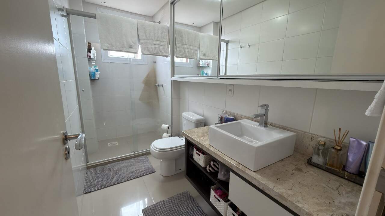 Apartamento Mobiliado à venda no Centro: 