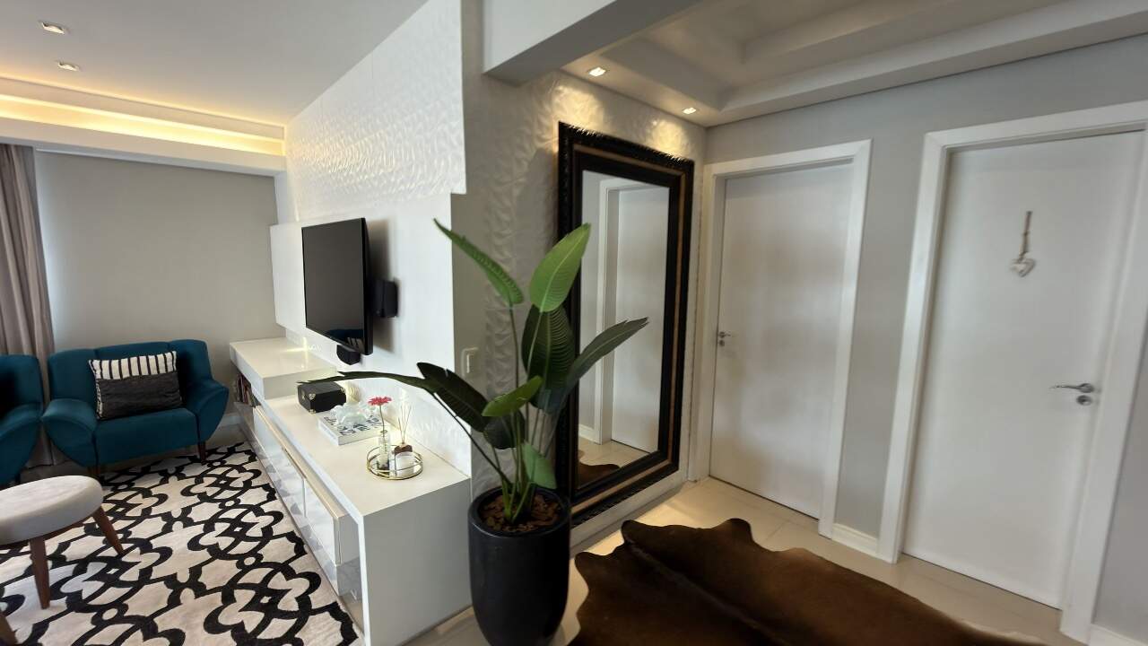 Apartamento Mobiliado à venda no Centro: 