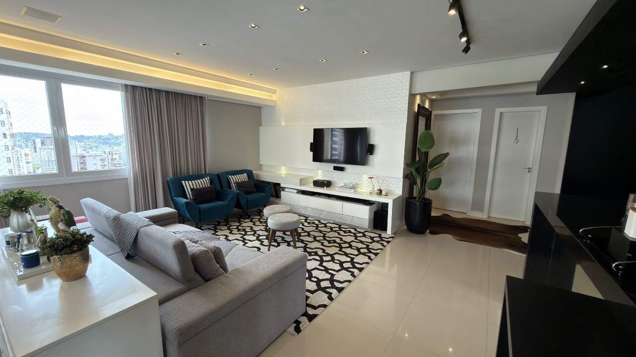 Apartamento Mobiliado à venda no Centro: 