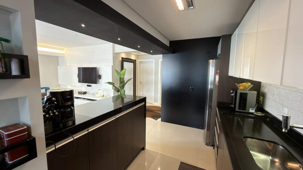 Apartamento Mobiliado à venda no Centro: 