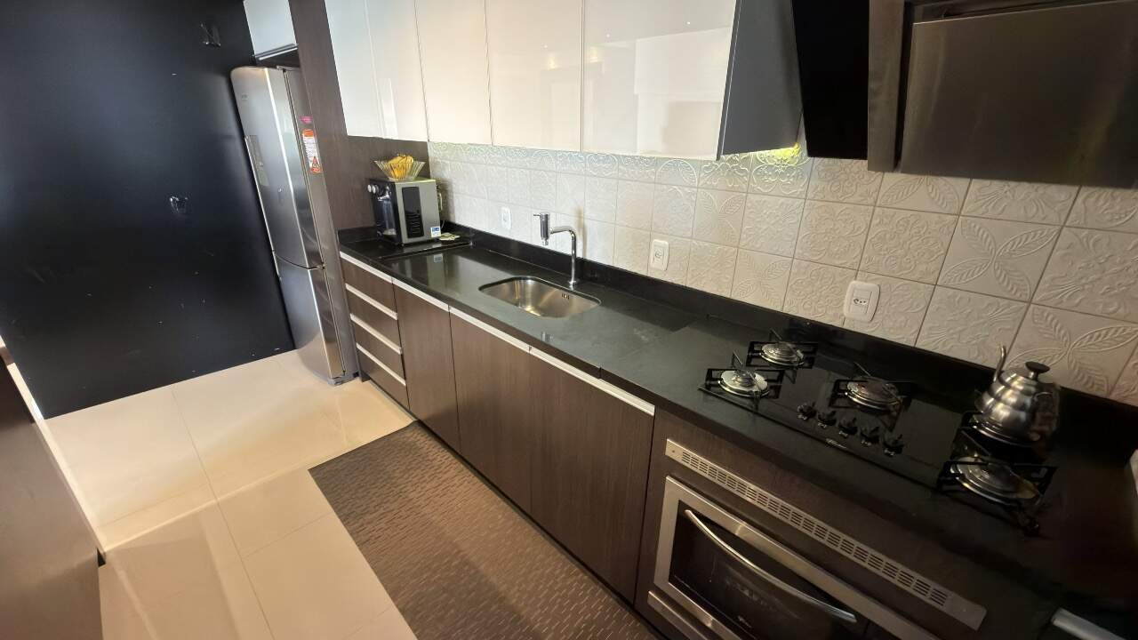Apartamento Mobiliado à venda no Centro: 