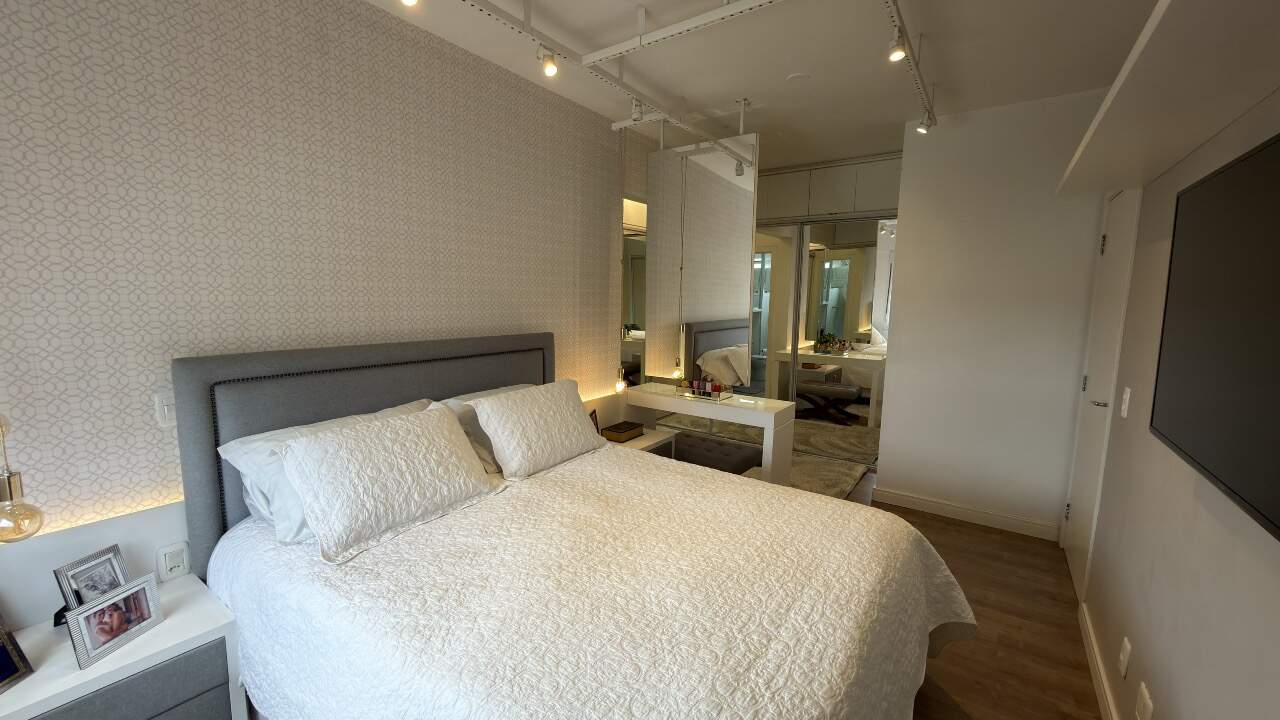 Apartamento Mobiliado à venda no Centro: 