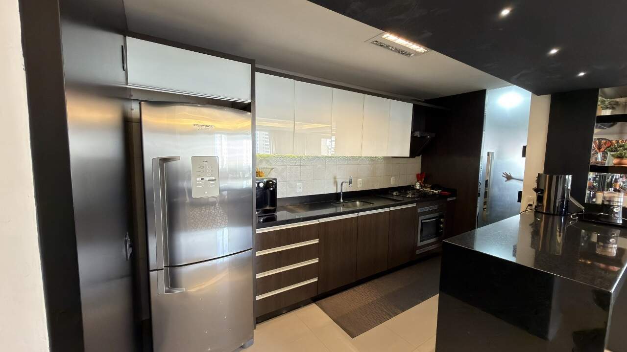 Apartamento Mobiliado à venda no Centro: 