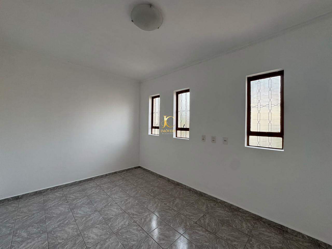 Casa à venda no Nações: 
