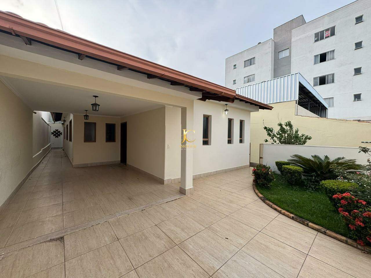 Casa à venda no Nações: 