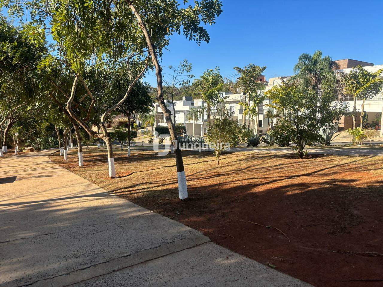 Casa em Condomínio à venda no Reserva das Paineiras, 3 quartos, sendo 3 suítes, 2 vagas, no bairro Reserva das Paineiras em Piracicaba - SP