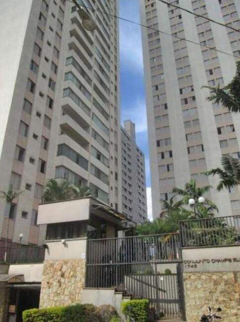 Apartamento à venda no Edifício Saint Patrick, 3 quartos, sendo 2 suítes, 1 vaga, no bairro Centro em Piracicaba - SP