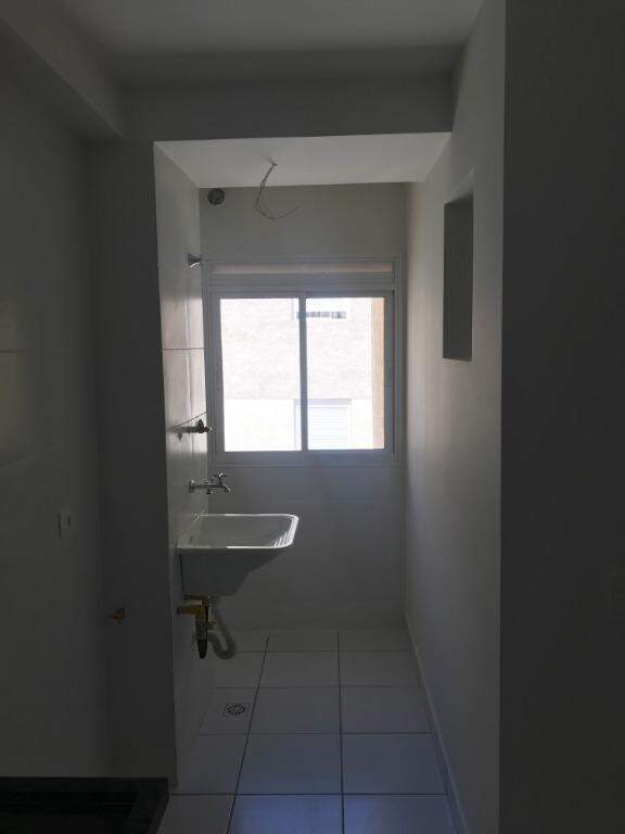 Apartamento à venda no Edificio Mirage, 2 quartos, sendo 1 suíte, 2 vagas, no bairro Paulista em Piracicaba - SP