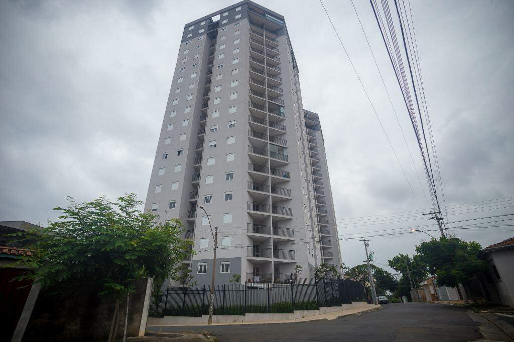 Apartamento à venda no Residencial Plaza Mayor, 2 quartos, sendo 1 suíte, 2 vagas, no bairro Paulicéia em Piracicaba - SP