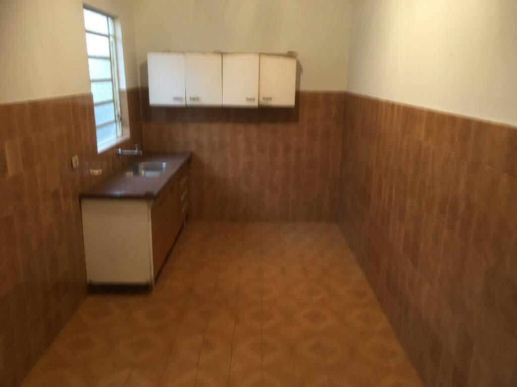 Casa à venda, 2 quartos, 1 vaga, no bairro Centro em Piracicaba - SP