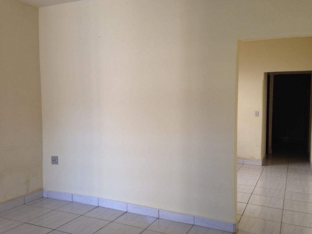 Casa para alugar, 1 quarto, 1 vaga, no bairro Jardim Castor em Piracicaba - SP