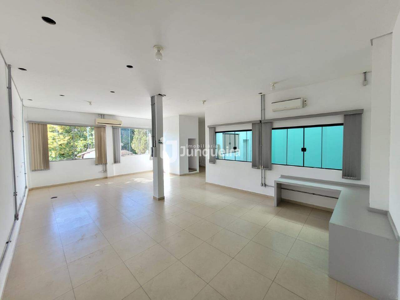 Casa para alugar, 4 vagas, no bairro Centro em Piracicaba - SP