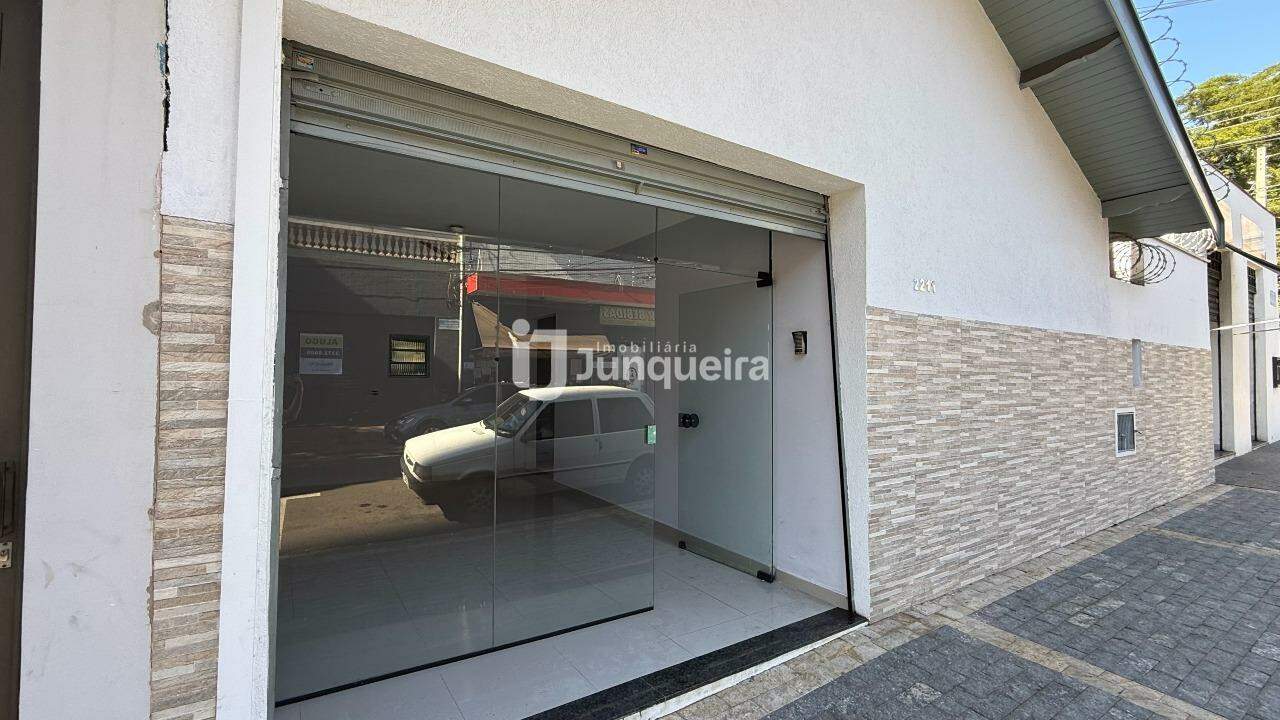 Casa para alugar, no bairro Centro em Piracicaba - SP