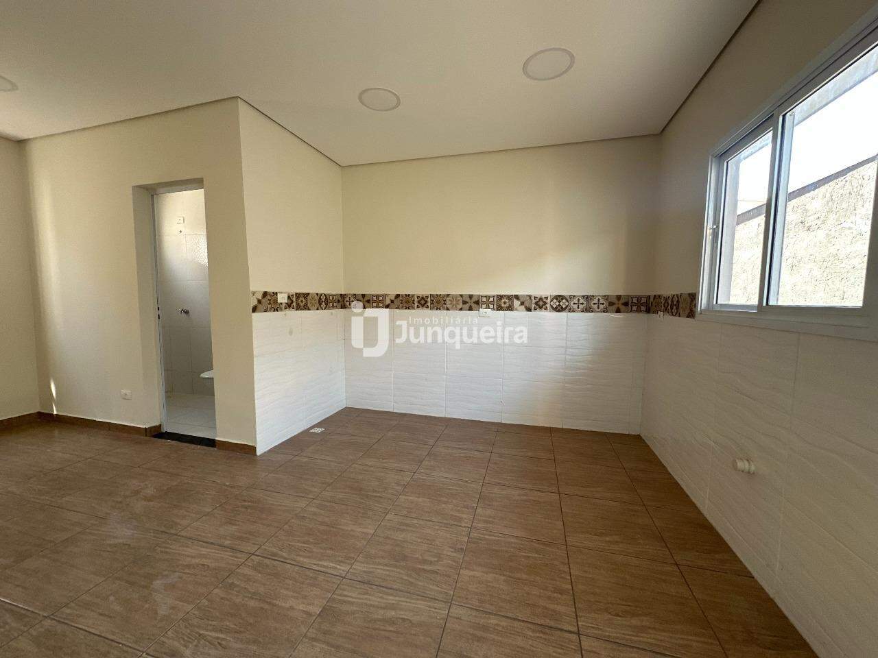 Sala Comercial para alugar, 1 quarto, no bairro Centro em Piracicaba - SP