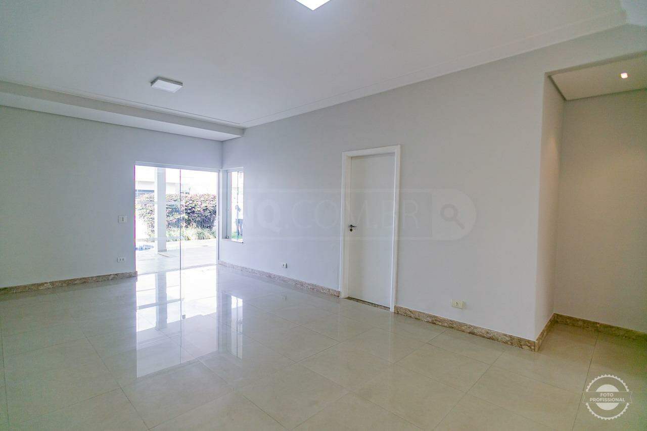 Casa em Condomínio para alugar no Terras de Piracicaba III , 4 quartos, sendo 2 suítes, 2 vagas, no bairro Terras de Piracicaba em Piracicaba - SP