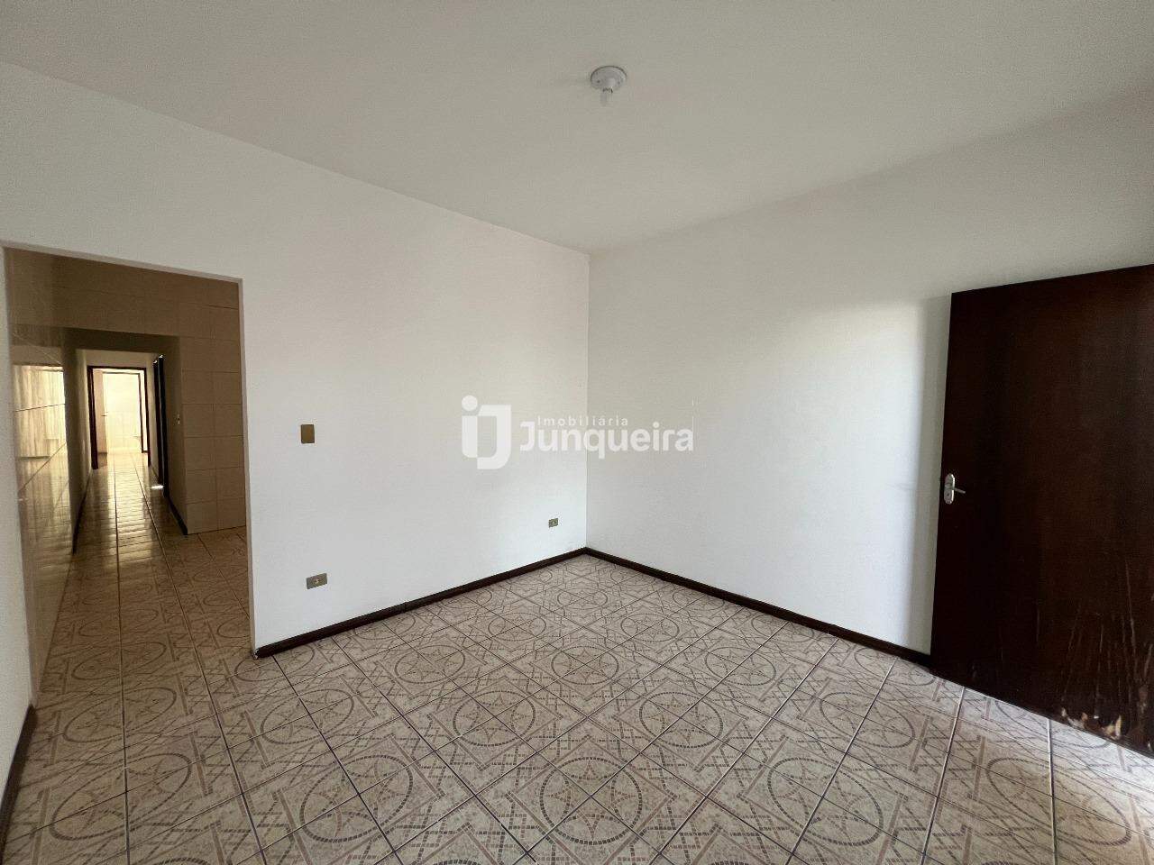 Casa para alugar, 2 quartos, sendo 1 suíte, 1 vaga, no bairro Jardim Glória em Piracicaba - SP