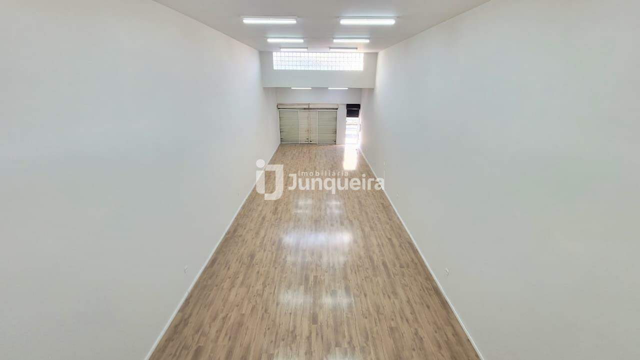 Salão para alugar, no bairro Centro em Piracicaba - SP