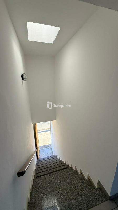 Casa Comercial para alugar, 1 quarto, no bairro Santa Terezinha em Piracicaba - SP