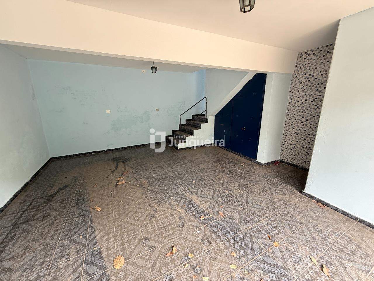 Casa para alugar, 2 quartos, 2 vagas, no bairro Estância Lago Azul (Ártemis) em Piracicaba - SP