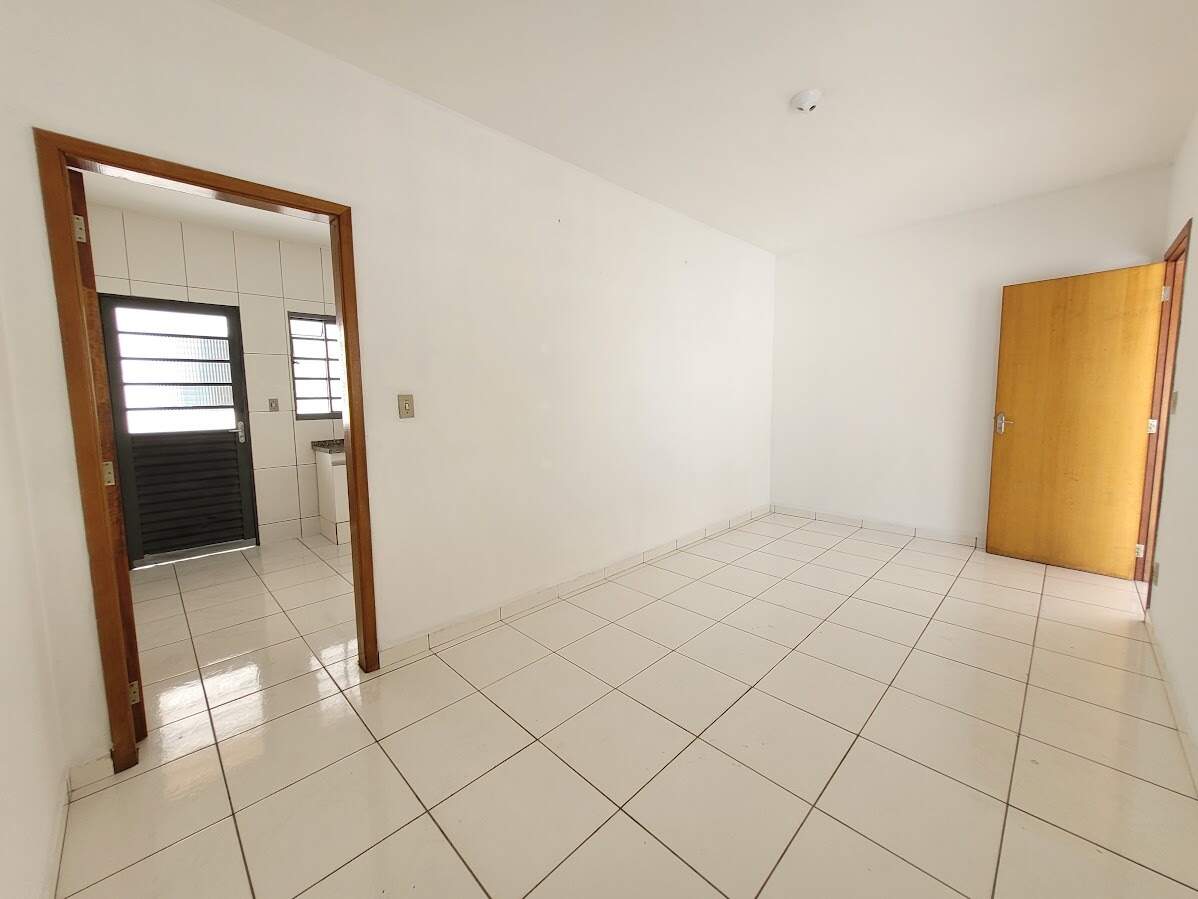 Casa para alugar, 2 quartos, 1 vaga, no bairro Paineiras em Piracicaba - SP