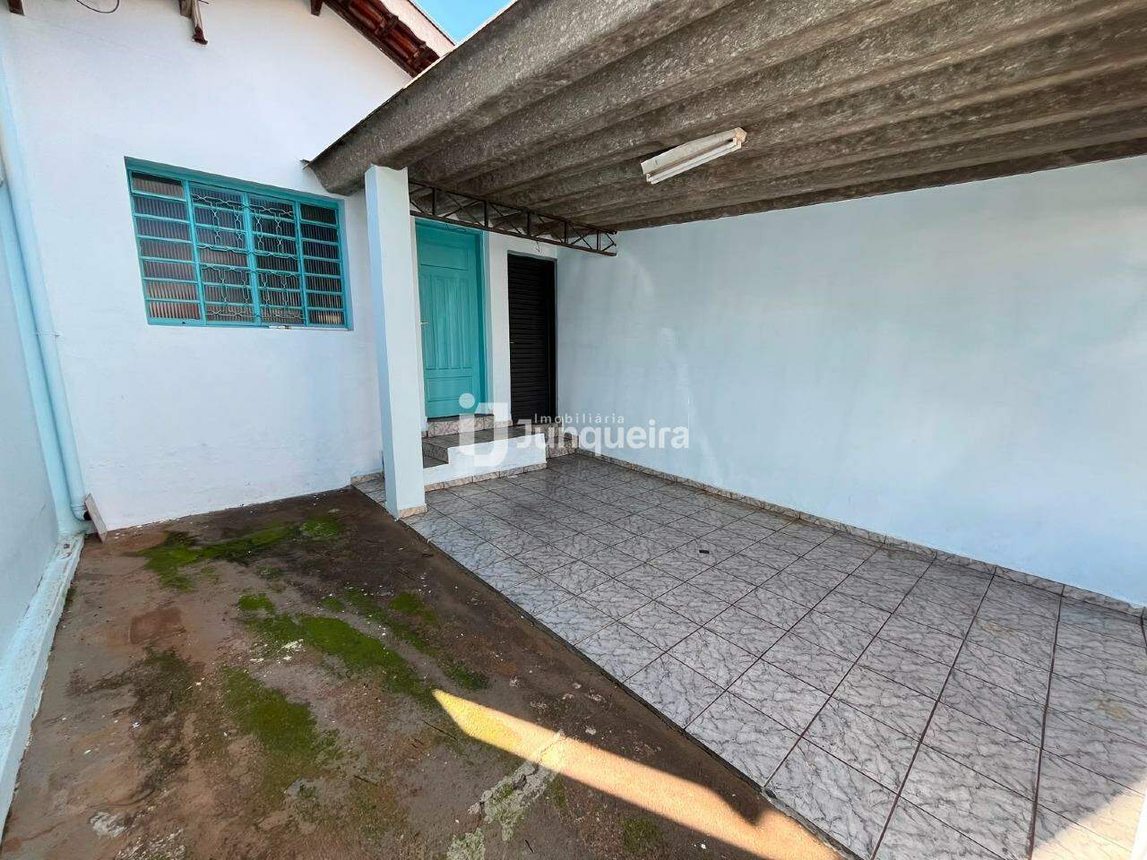 Casa para alugar, 2 quartos, 1 vaga, no bairro Jardim Califórnia em Piracicaba - SP