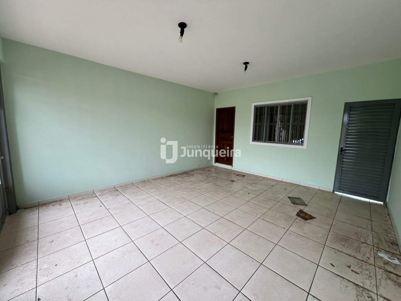 Casa para alugar, 2 quartos, 2 vagas, no bairro Jardim São Cristóvão II em Rio das Pedras - SP