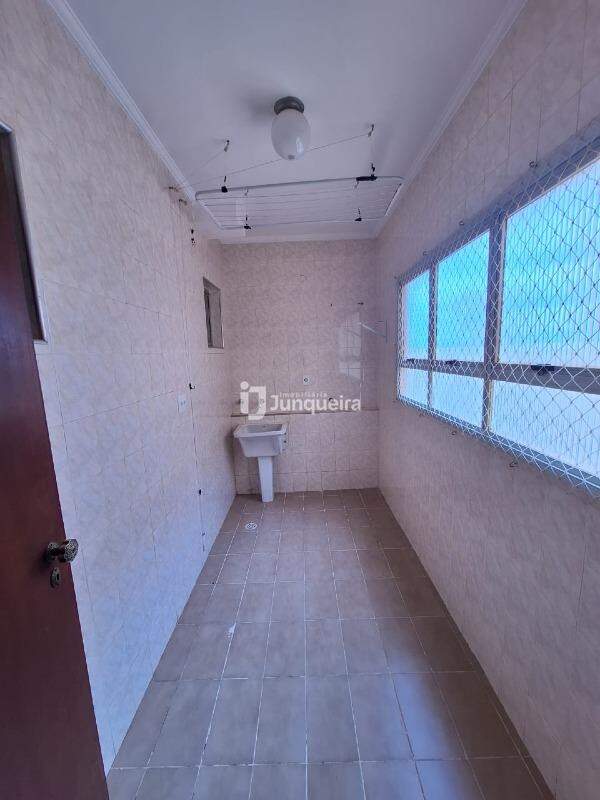 Apartamento para alugar no Edifício Dom Bosco, 3 quartos, sendo 1 suíte, 1 vaga, no bairro Loteamento Santa Maria em Rio das Pedras - SP