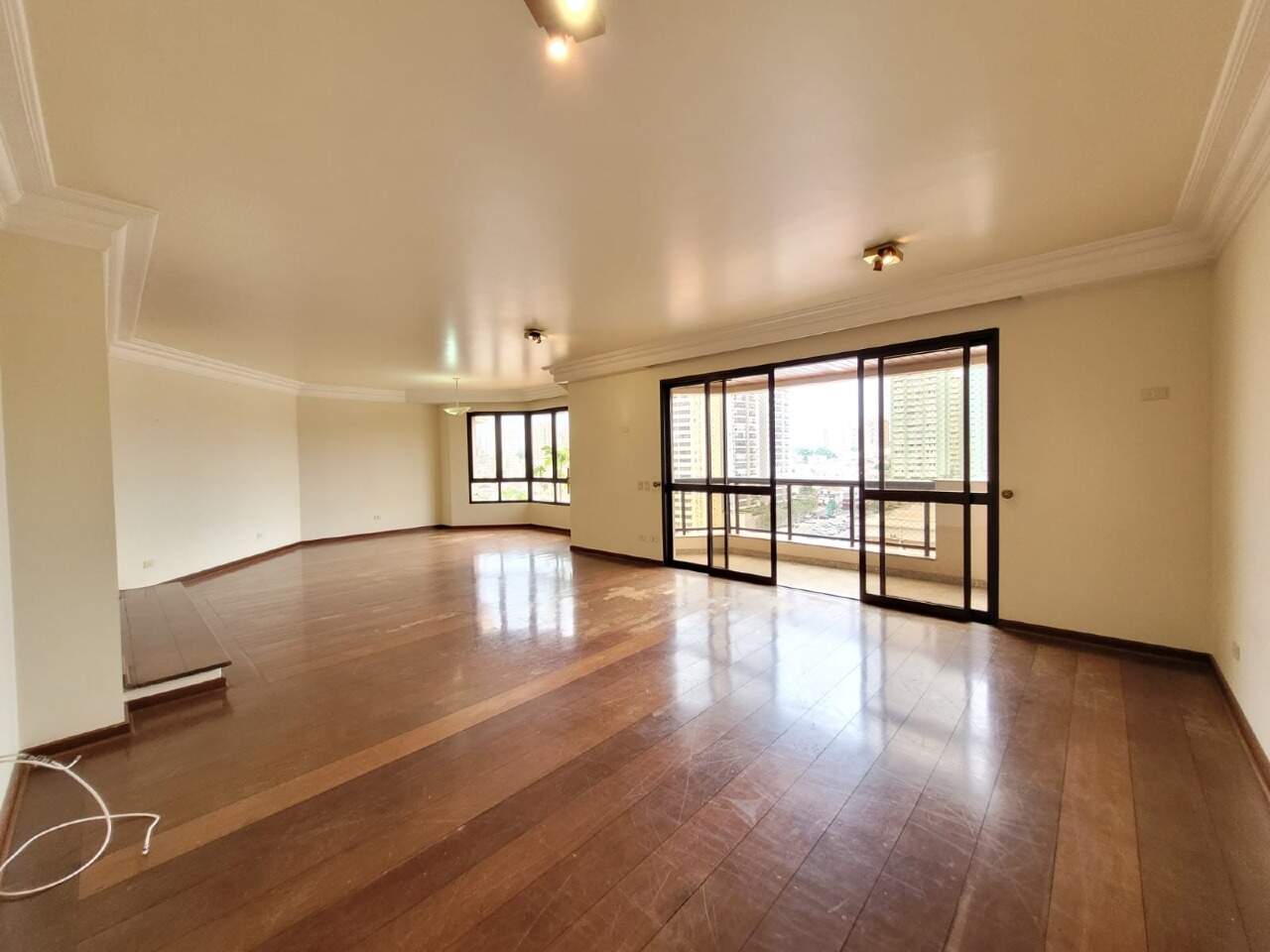 Apartamento para alugar no Cap Ferrat, 4 quartos, sendo 1 suíte, 3 vagas, no bairro Cidade Alta em Piracicaba - SP