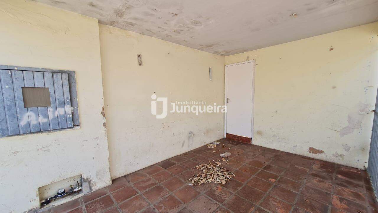 Casa para alugar, 2 quartos, 1 vaga, no bairro Jaraguá em Piracicaba - SP