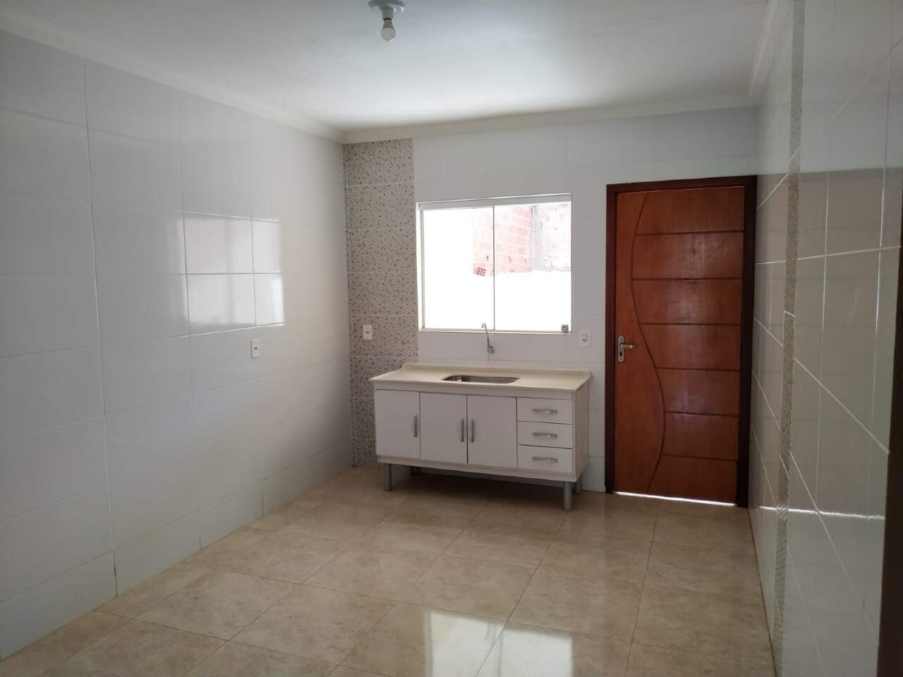 Casa para alugar, 2 quartos, 2 vagas, no bairro Residencial São Pedro em Rio das Pedras - SP