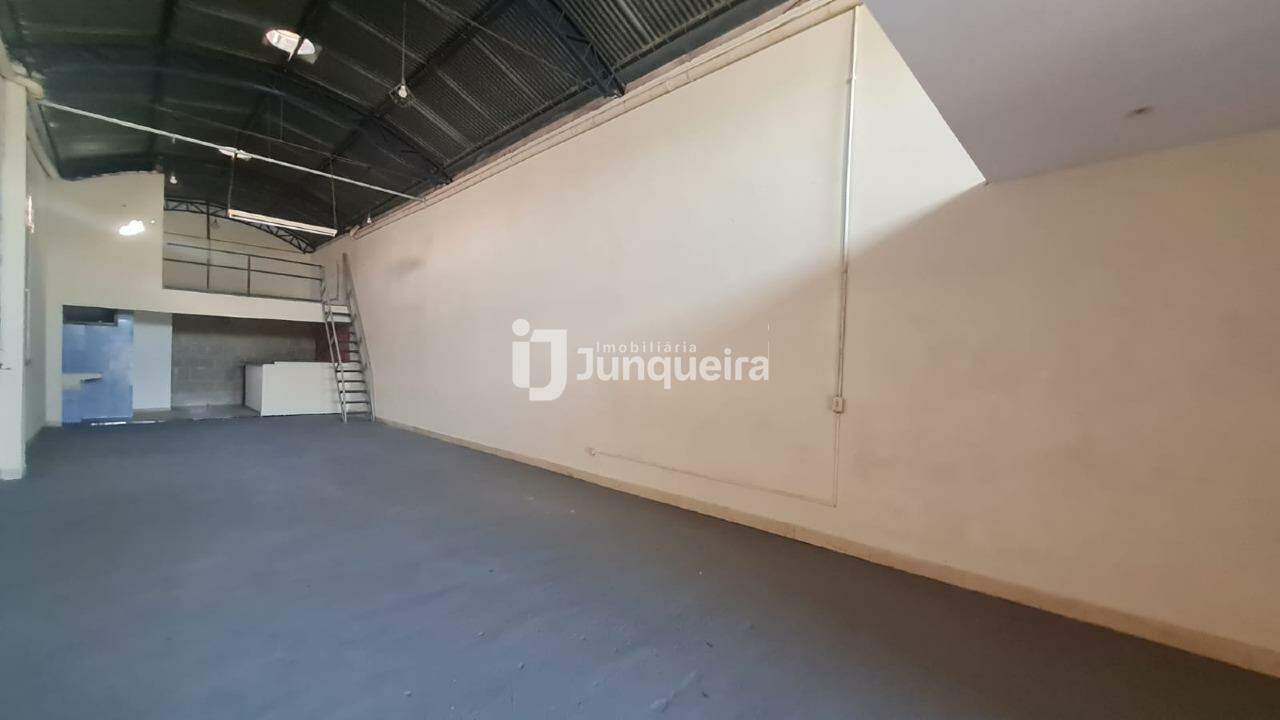 Galpão para alugar, 2 vagas, no bairro Jardim Taiguara em Piracicaba - SP