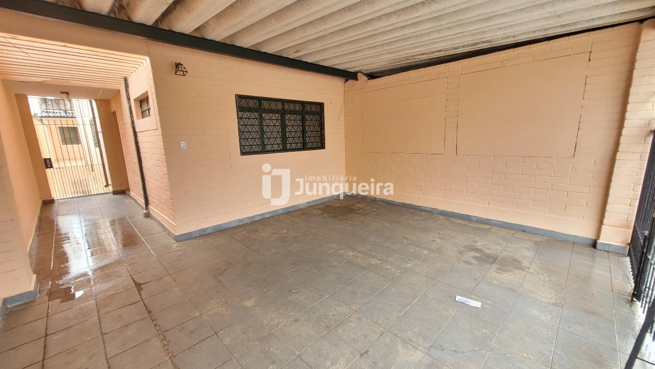 Casa Comercial para alugar, 4 quartos, sendo 1 suíte, 2 vagas, no bairro Centro em Piracicaba - SP