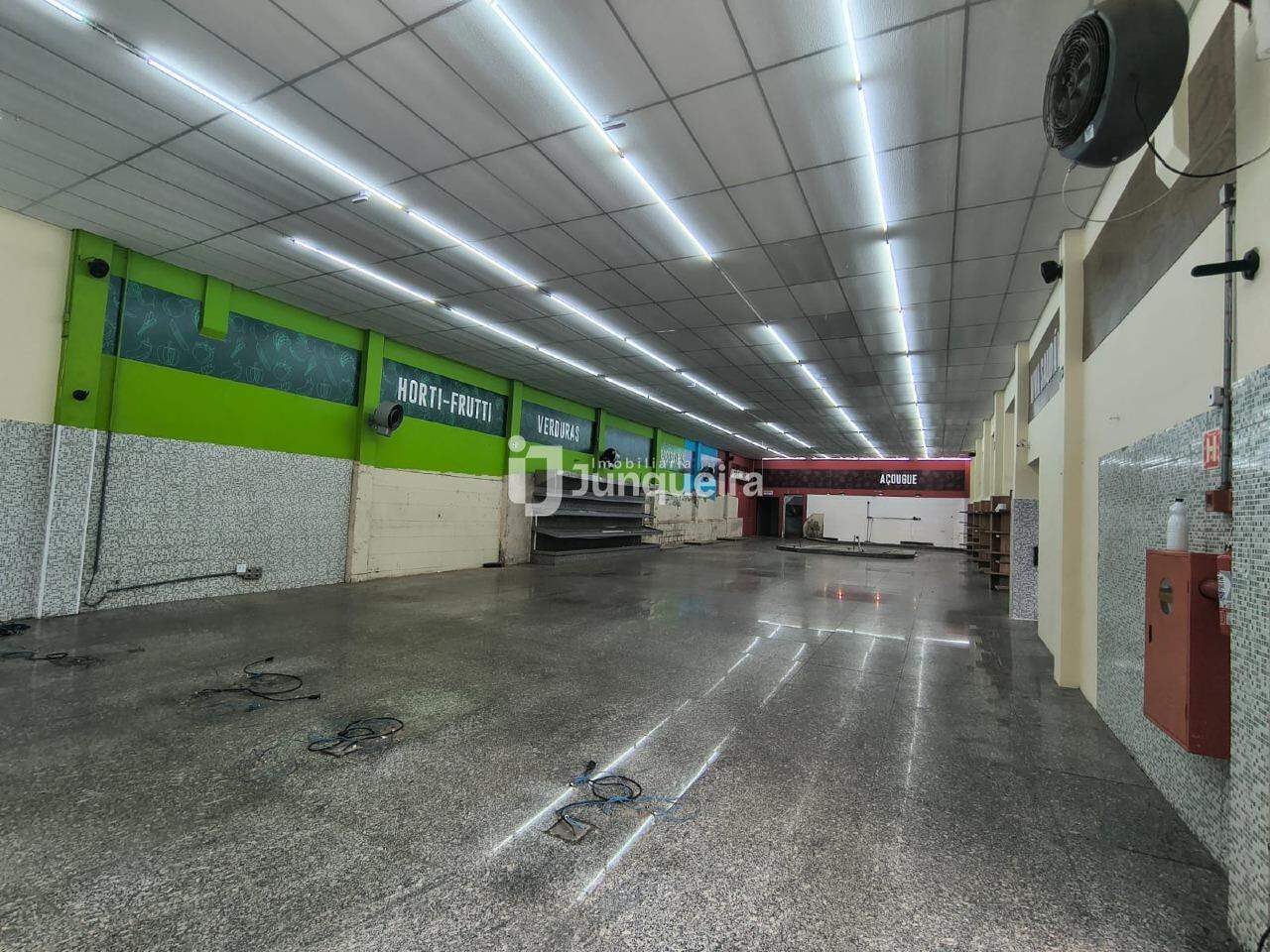 Foto 4 de Salão para aluguel, 4 quartos, 25 vagas, Centro - Piracicaba/SP