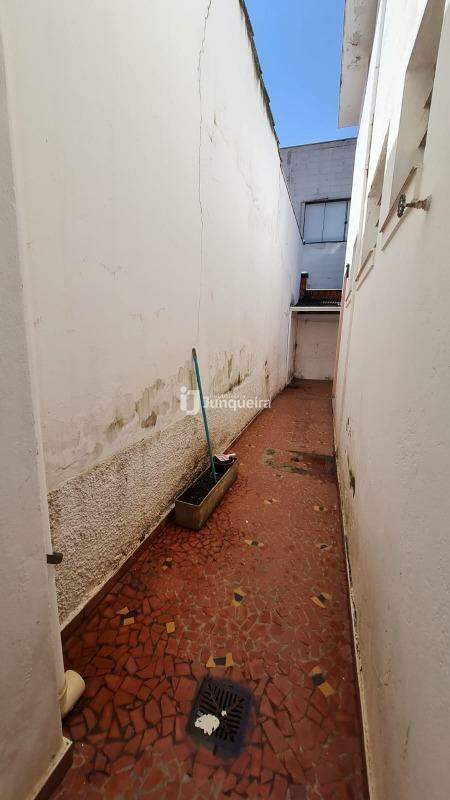 Casa para alugar, 3 quartos, sendo 1 suíte, 1 vaga, no bairro Alto em Piracicaba - SP