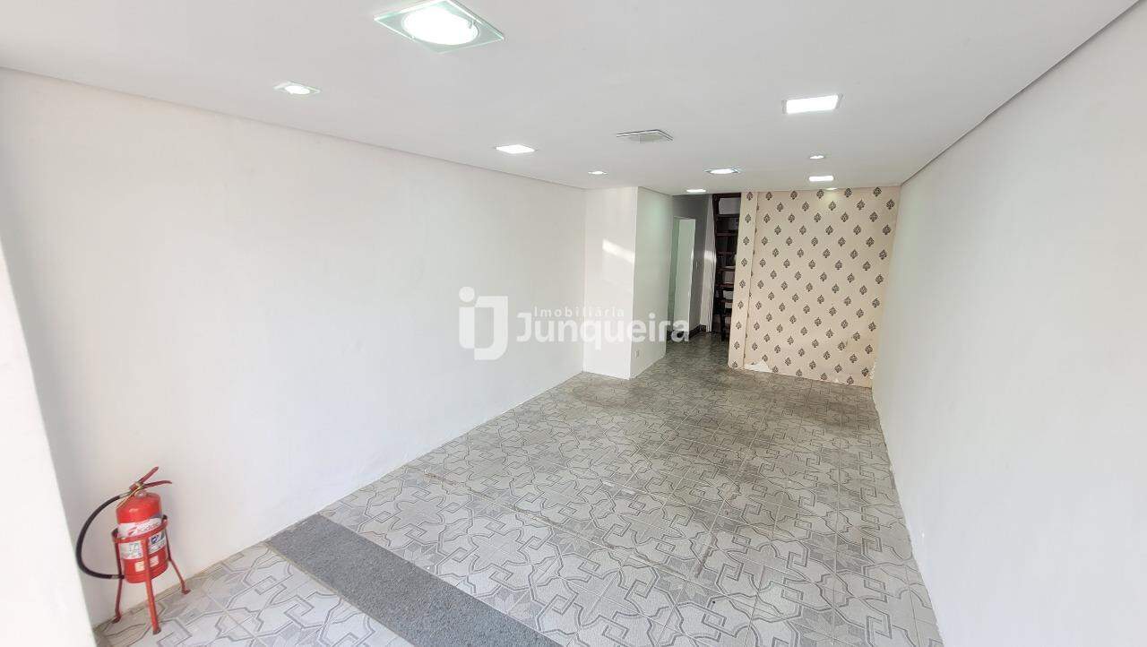 Salão para alugar, no bairro Centro em Piracicaba - SP