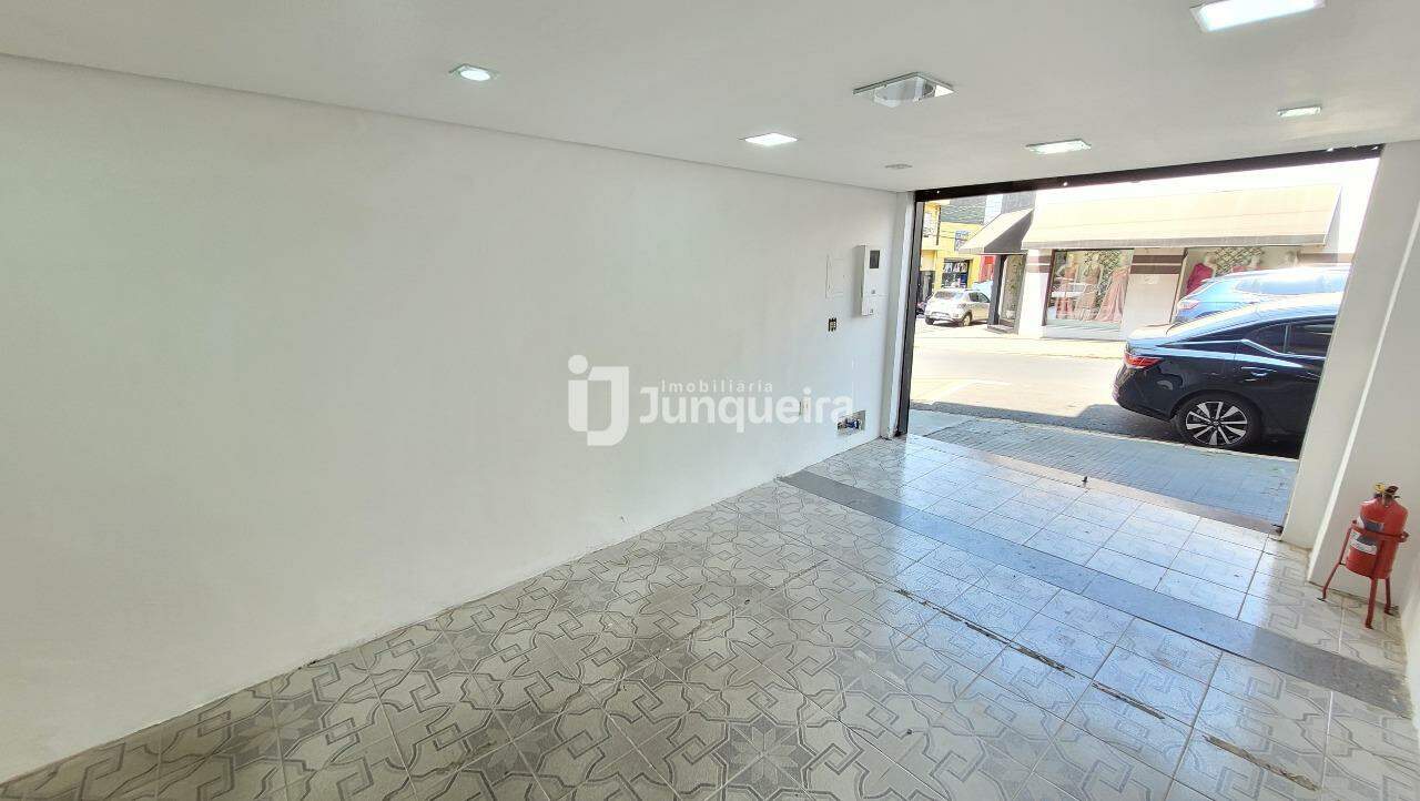 Salão para alugar, no bairro Centro em Piracicaba - SP