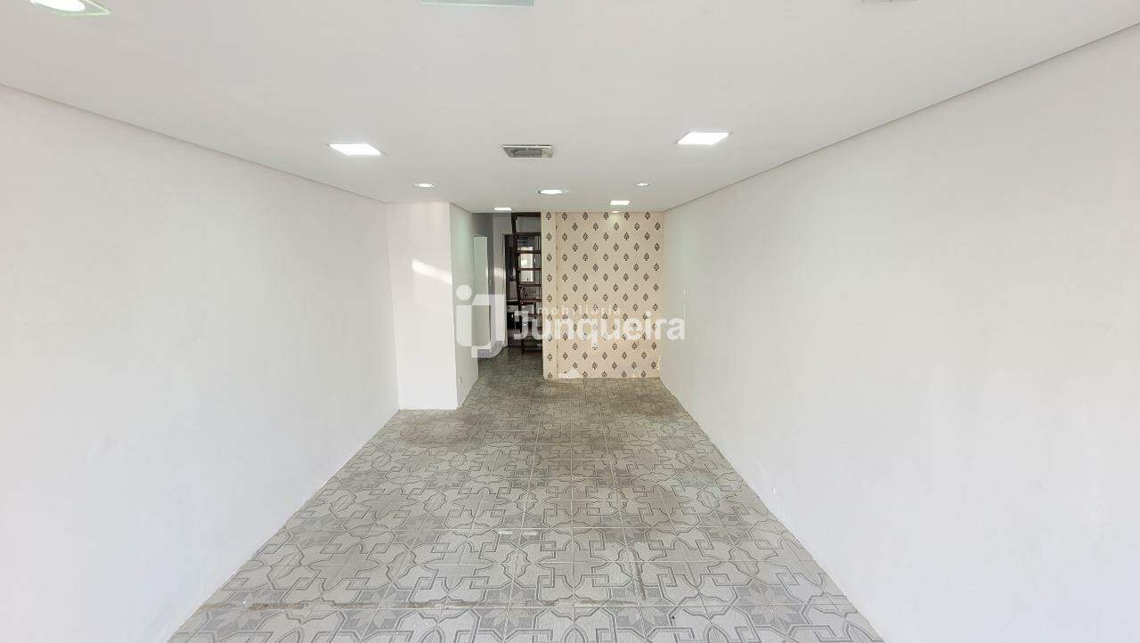 Salão para alugar, no bairro Centro em Piracicaba - SP